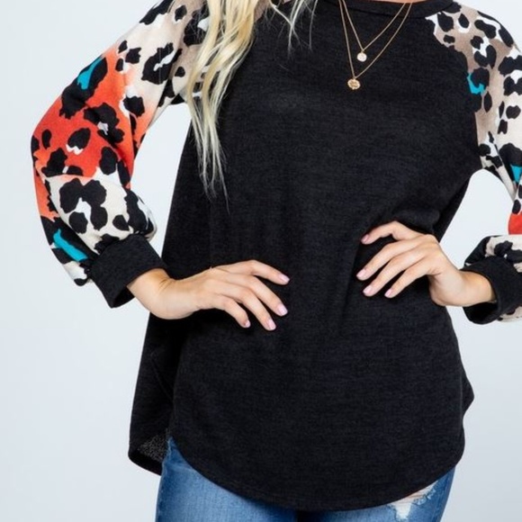 SWEATER ANIMAL PRINT CONTRAST TOP - Picture 4 of 4